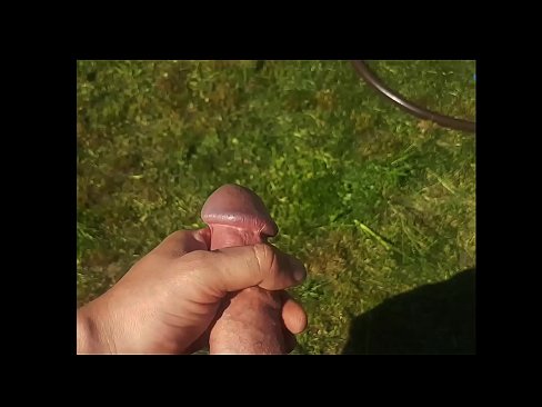 ❤️ Bidh hottie a 'faighinn a pussy pinc fucked agus cums le squirt ann an gàrradh samhraidh Porno aig gd.courseclass.ru ❌️