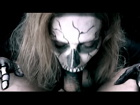 ❤️ Demon nighean sucking cock le a beul dubh agus slugadh cum. Porno  aig gd.courseclass.ru ❌️